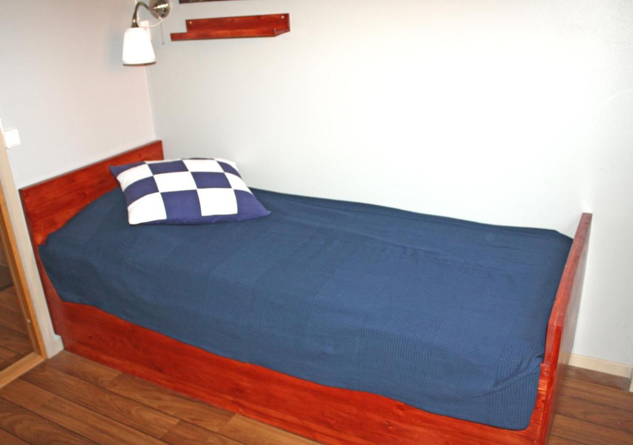 Seglarhotellet - Vandrarhem Pa Kaeringoen Karingon Camera foto